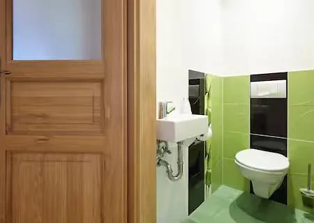 Moni Villa