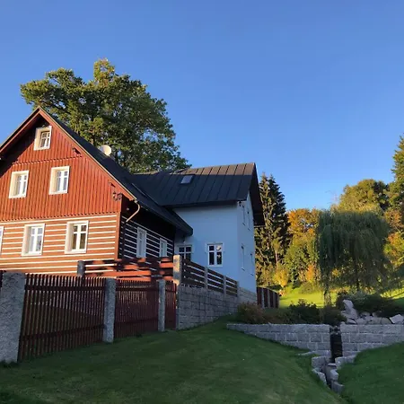 Moni Villa