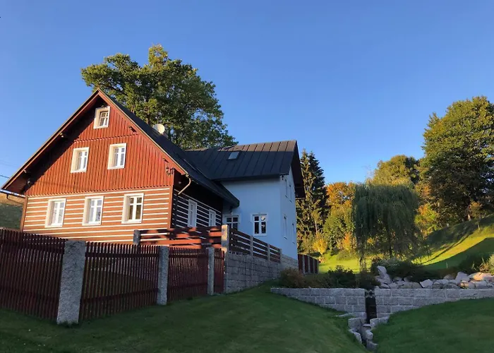 Moni Villa